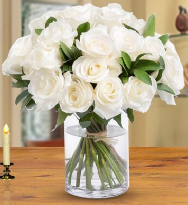 20 White Roses in a vase Honor Roses