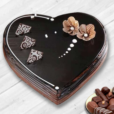 2 Kg Heartshape Chocolate Cake 2 Kg Heartshape Chocolate Cake