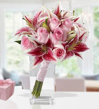 Glass Vase with 3 stems of Pink Lilies & 8 Stems of Pink Roses Pleasantly Pink